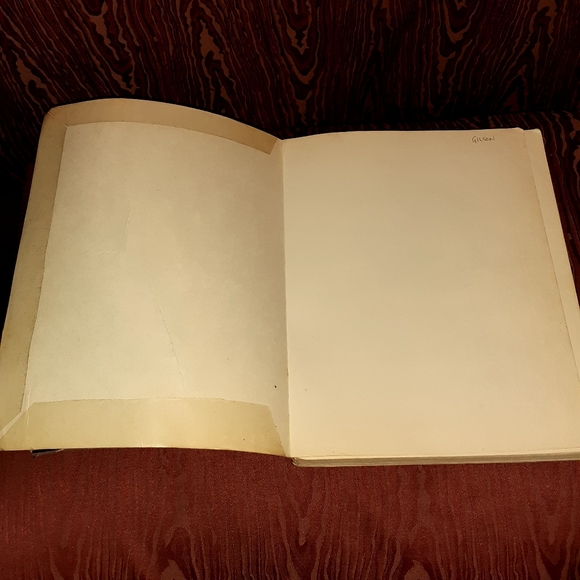 A DECADE OF THE WHO AN AUTHORISED HISTORY IN MUSIC COPYRIGHT 1977 PAPERBACK - Picture 9 of 16